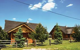 3 Bedroom Cozy Home In Mscice