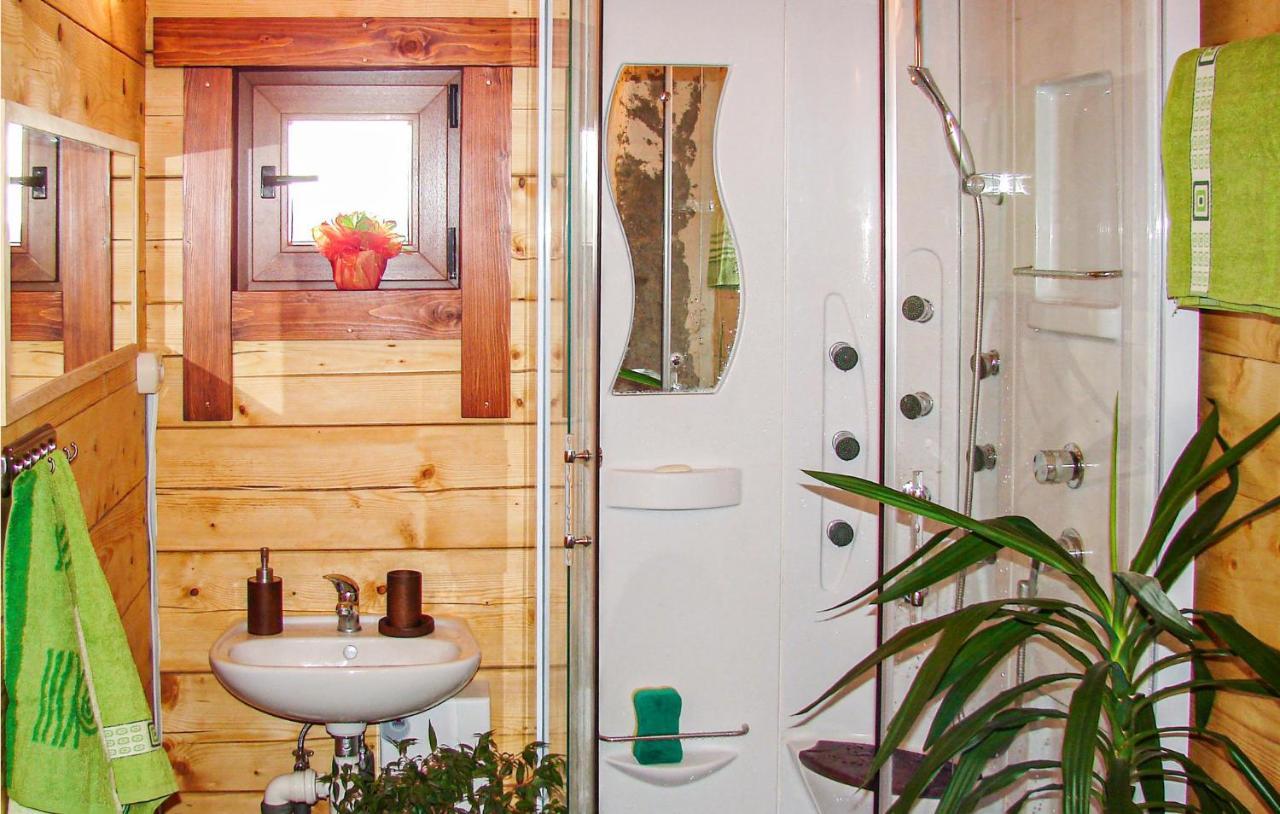 3 Bedroom Cozy Home In Mscice Podamirowo Exterior foto