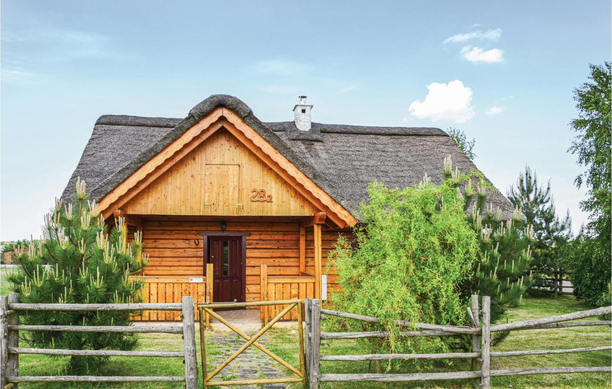 3 Bedroom Cozy Home In Mscice Podamirowo Exterior foto